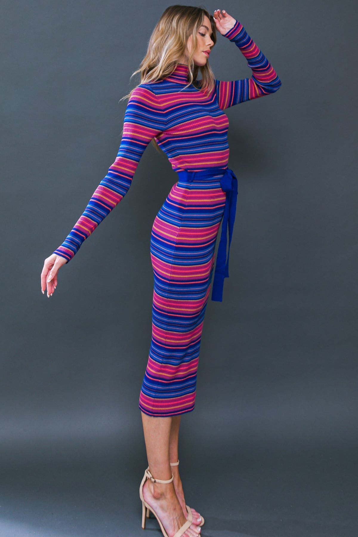 NOTEWORTHY SHINE SWEATER MIDI DRESS Flying Tomato